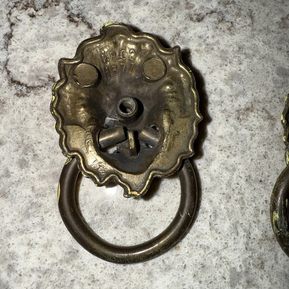 Set 4 Vintage Brass Lion Head Dresser Chest Drawer Knob Cabinet Pull Patina 3D